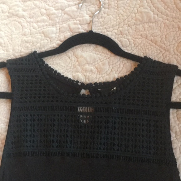 H&M Black Dressy Tank - Picture 3 of 5